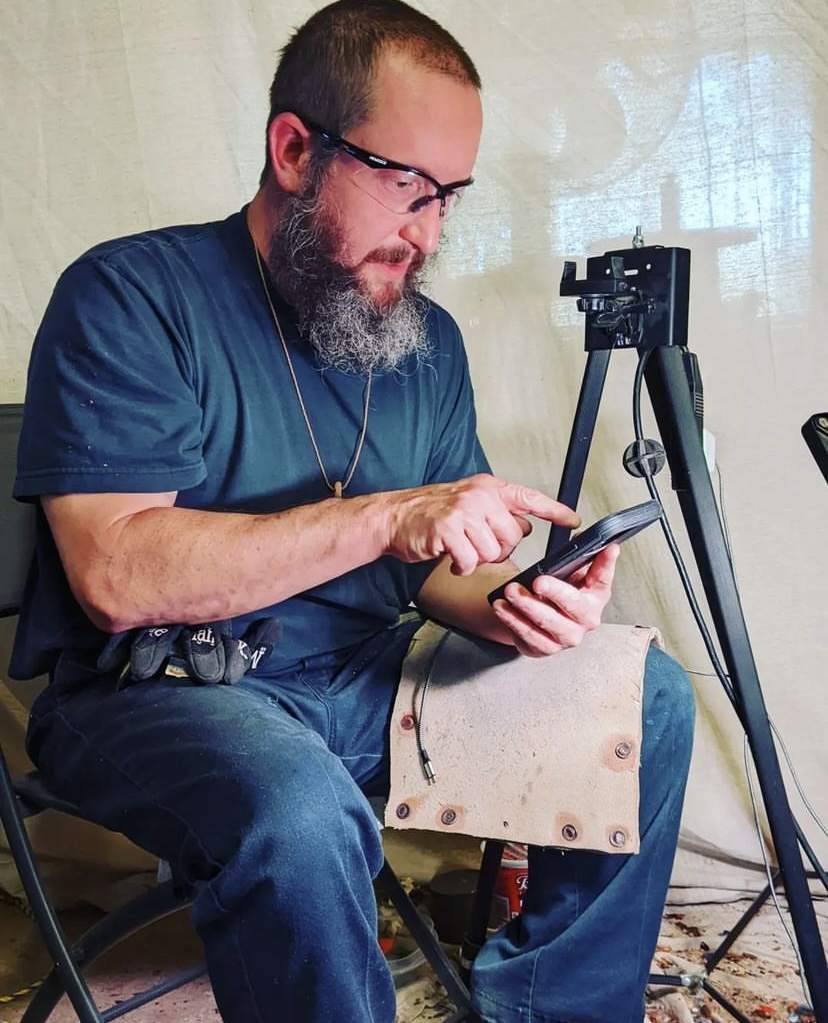 Black Knife Knapping getting ready to go live on TikTok